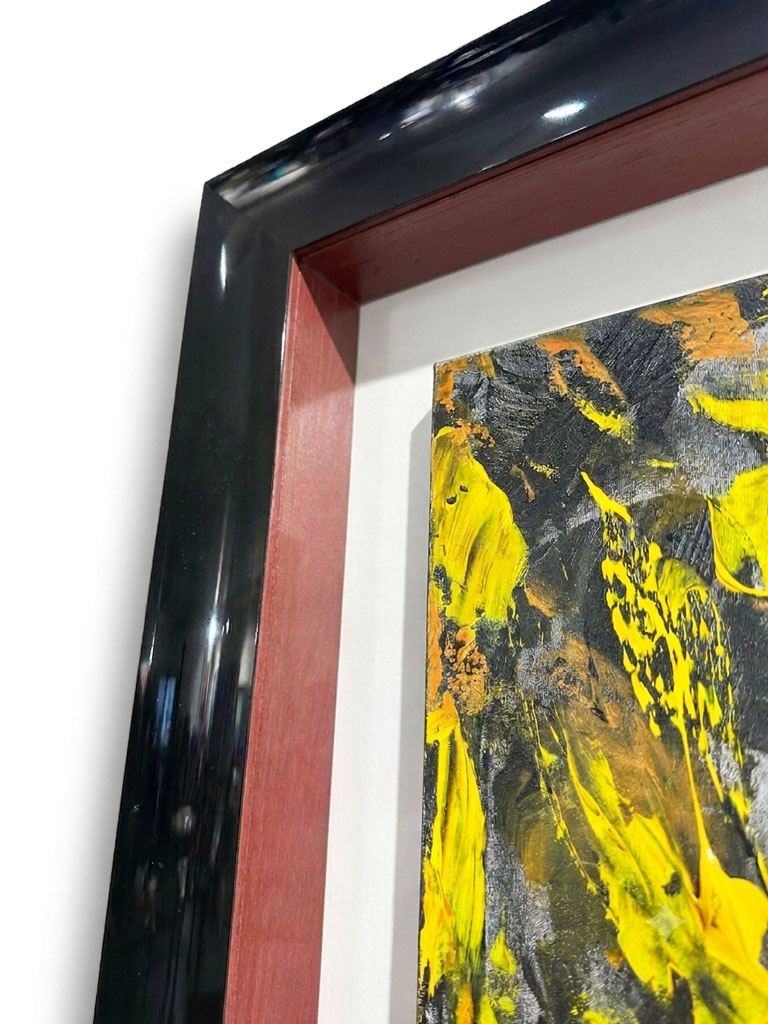 Alu Gondole, Noir brillant filet rouge plexiglas transparent